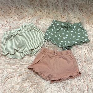 H&M lot 3-6 months - shorts, outfits, and onesies